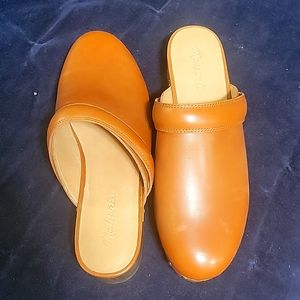Madewell Cecily Clog in oiled leather 8.5 NWOT, English saddle color